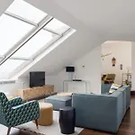 Daire Deco Gem In Center